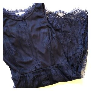 Sleeveless Lacey dress